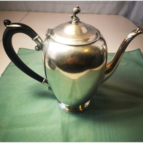 Coffee/Tea Pot Vintage Wm. A. Rogers Silver Plated Made in Canada SP Brass - Picture 2 of 9